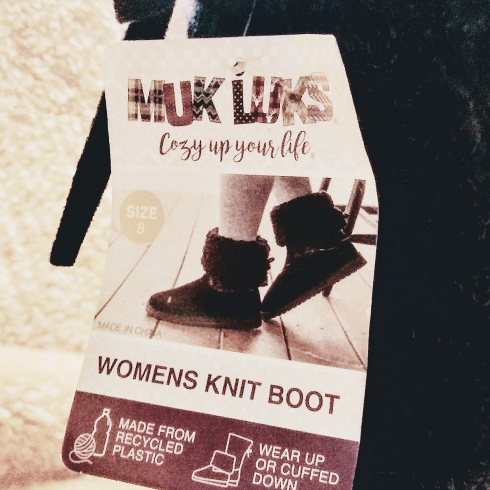 Muk LUKS bootie women's size 8 black Sherpa lined